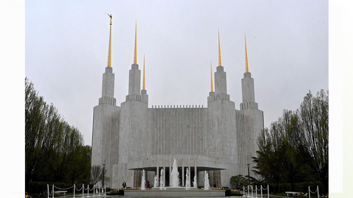 Washington Mormon Temple to welcome public for first time in half a century